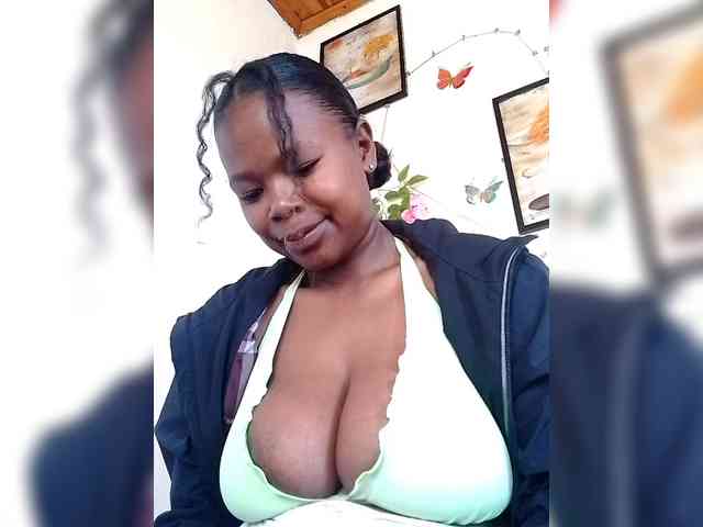 Sayrahsexy webcam