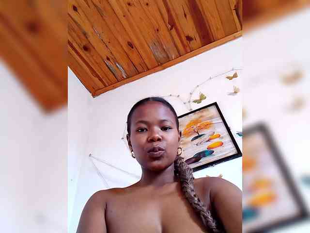 Sayrahsexy webcam