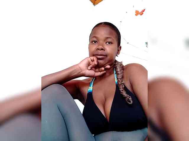 Sayrahsexy webcam