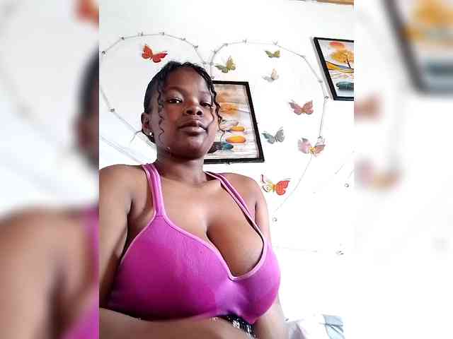 Modèle: Sayrahsexy