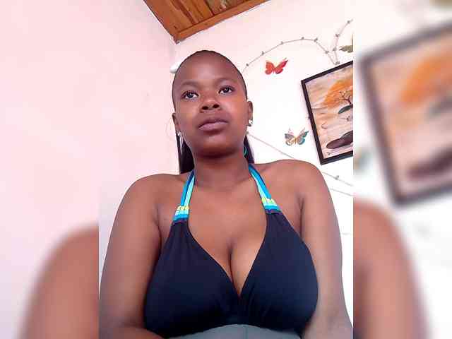 Sayrahsexy webcam