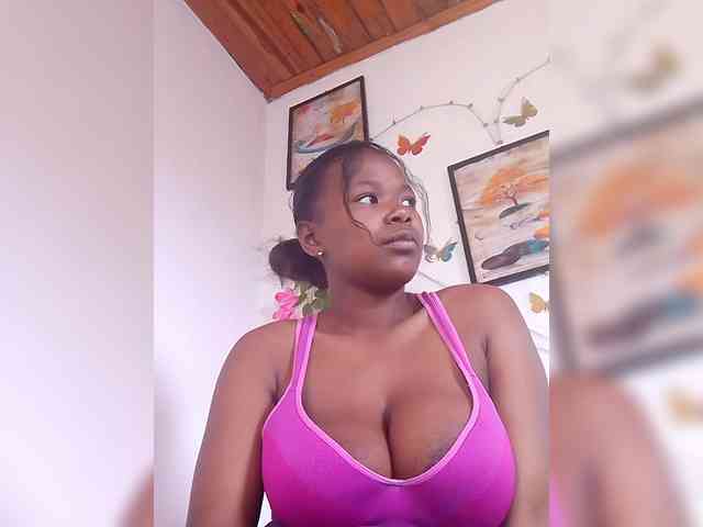 Sayrahsexy webcam