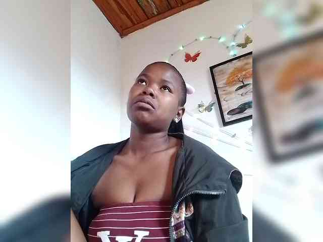 Sayrahsexy webcam