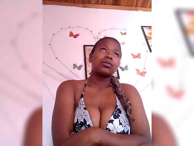 Sayrahsexy webcam