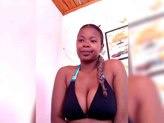 Sayrahsexy webcam