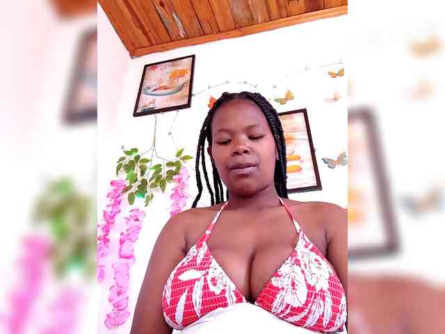 Sayrahsexy webcam