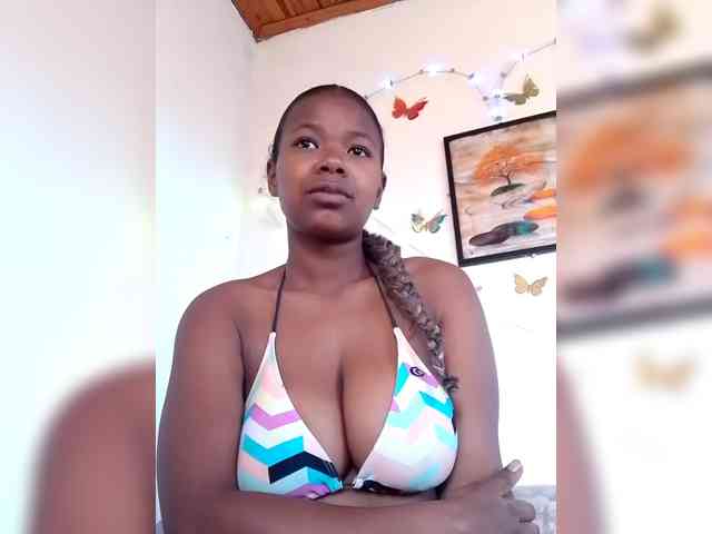 Sayrahsexy webcam