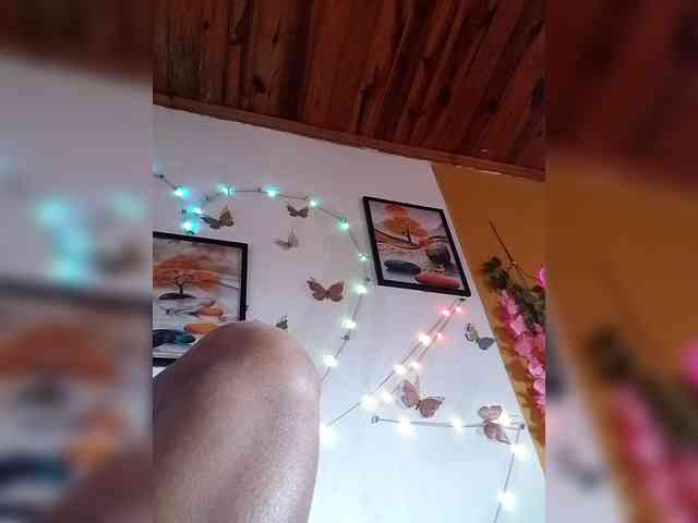 Sayrahsexy webcam