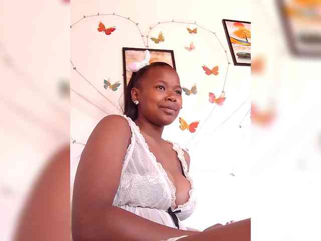 Sayrahsexy webcam