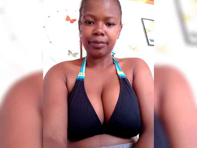 Modèle: Sayrahsexy