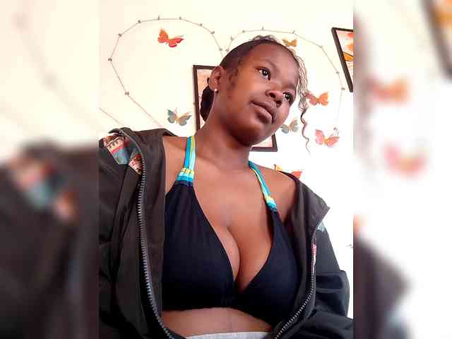 Sayrahsexy webcam