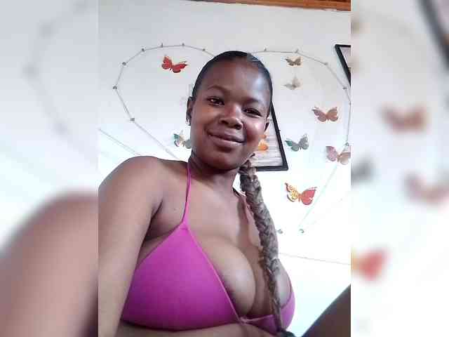 Sayrahsexy webcam