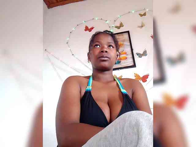 Sayrahsexy webcam