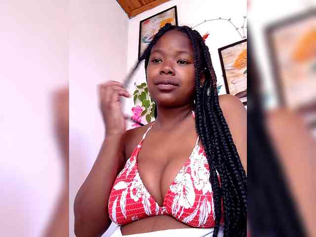 Sayrahsexy webcam