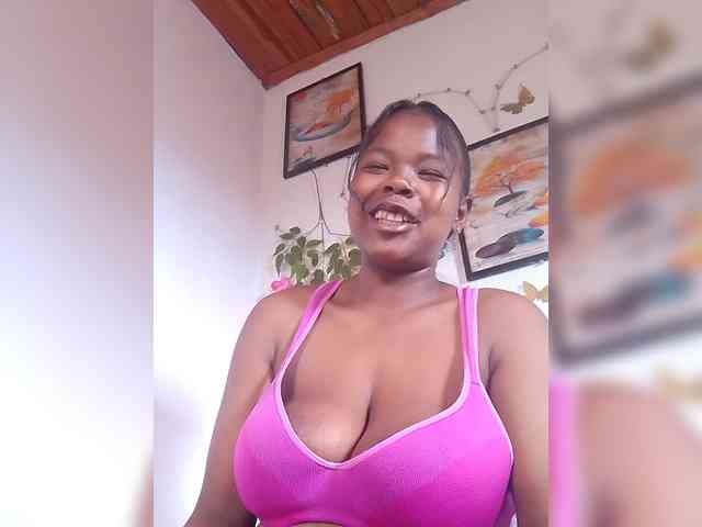 Sayrahsexy webcam