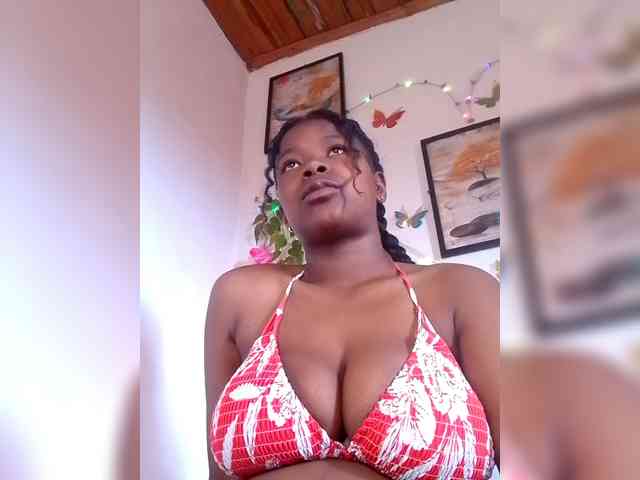 Modèle: Sayrahsexy