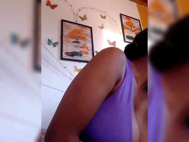 Sayrahsexy webcam