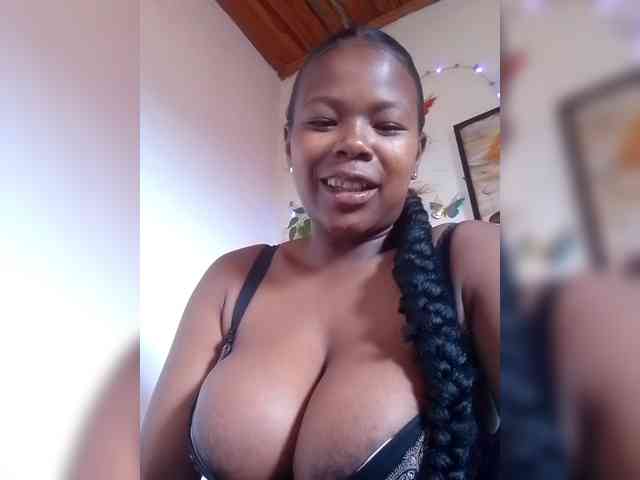 Sayrahsexy webcam