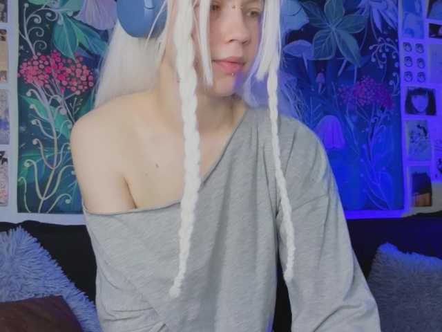 PeacchyPawss live cam on BongaCams