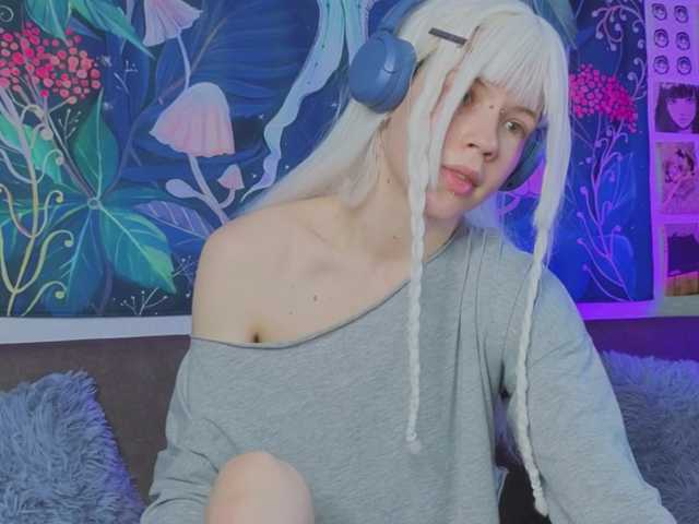 PeacchyPawss live cam on BongaCams