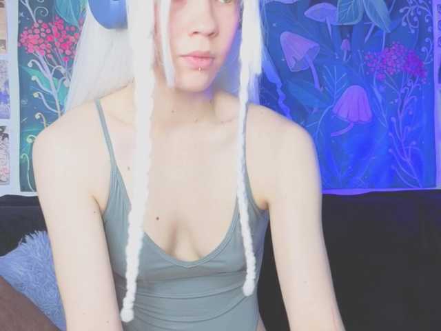 PeacchyPawss live cam on BongaCams