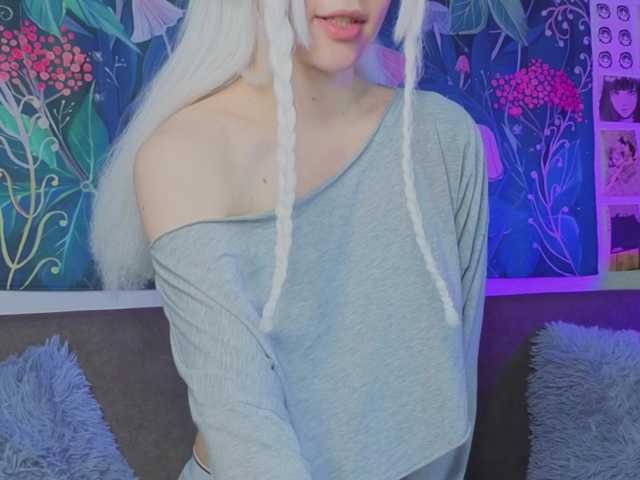 PeacchyPawss live cam on BongaCams