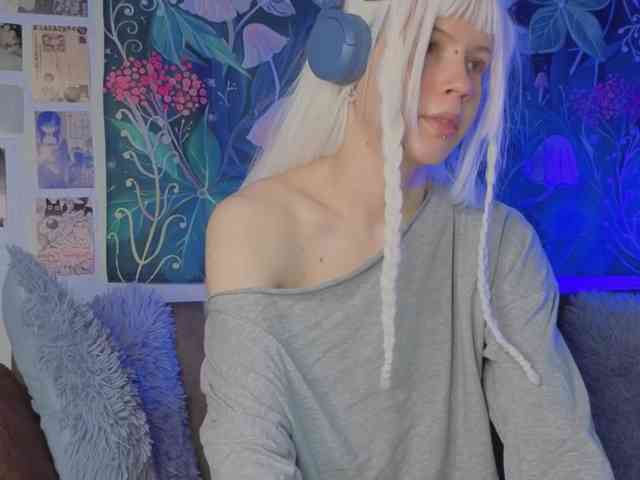 PeacchyPawss Live Webcam on BongaCams