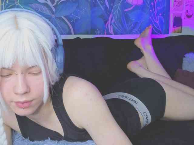 PeacchyPawss webcam