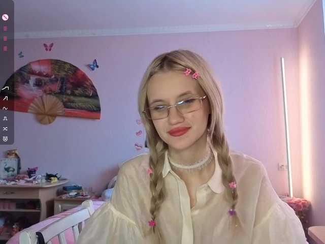LeilaGerveler live cam on BongaCams