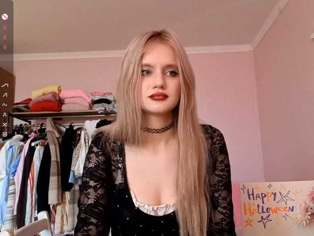 LeilaGerveler live cam on BongaCams