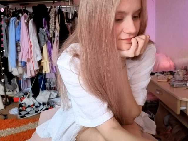 LeilaGerveler live cam on BongaCams