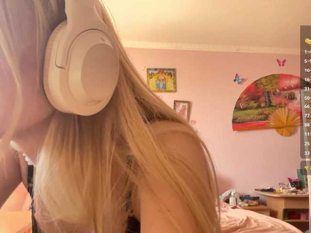 LeilaGerveler live cam on BongaCams