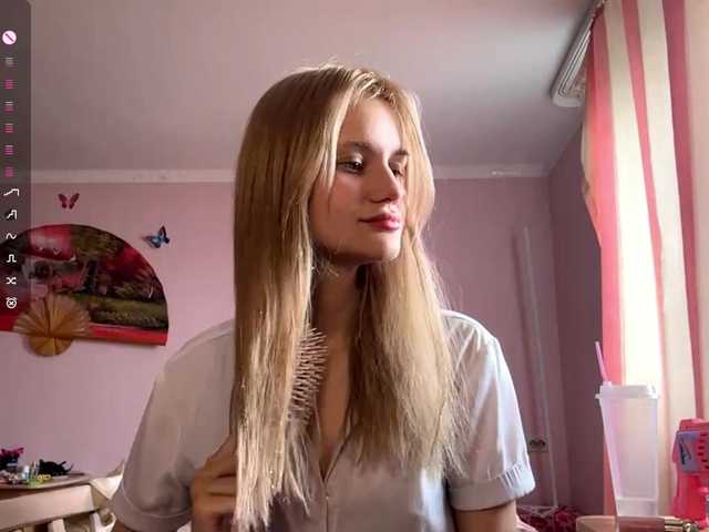 LeilaGerveler live cam on BongaCams