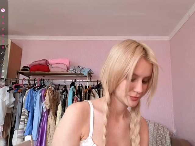 LeilaGerveler live cam on BongaCams