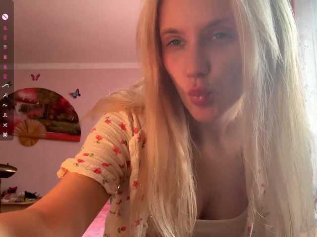 LeilaGerveler live cam on BongaCams