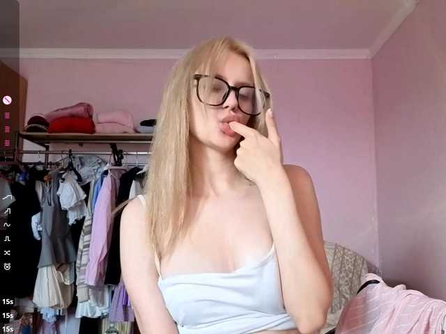 LeilaGerveler live cam on BongaCams