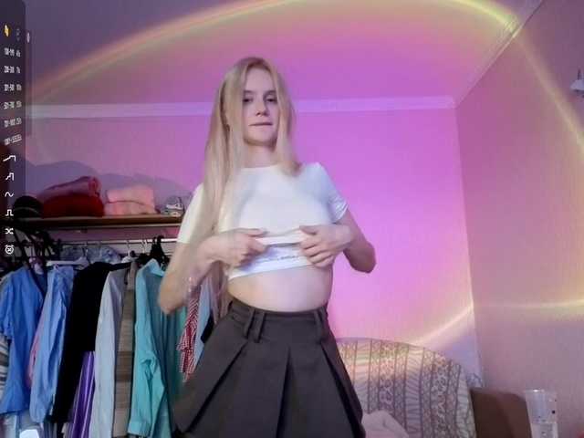 LeilaGerveler live cam on BongaCams