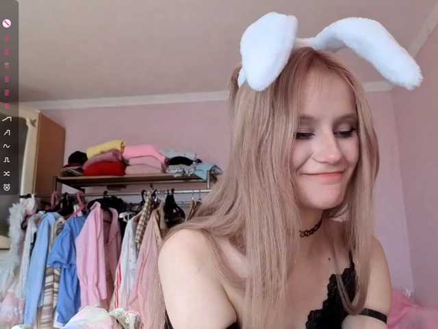 LeilaGerveler live cam on BongaCams