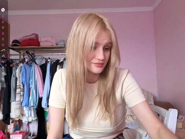 LeilaGerveler live cam on BongaCams