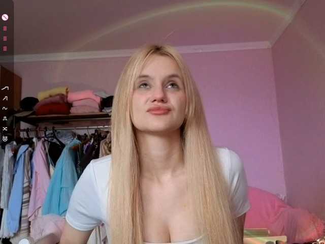 LeilaGerveler live cam on BongaCams