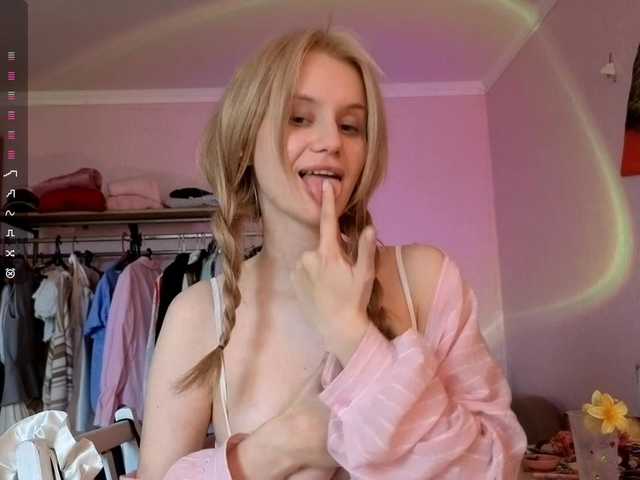 LeilaGerveler live cam on BongaCams