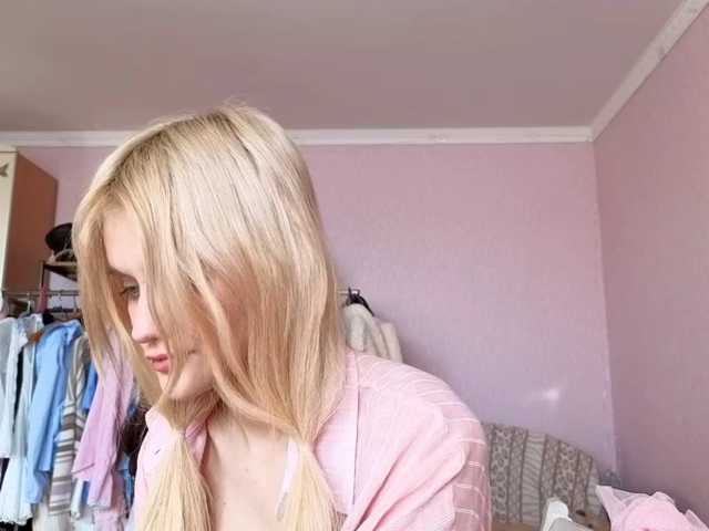 Melissablow live cam preview