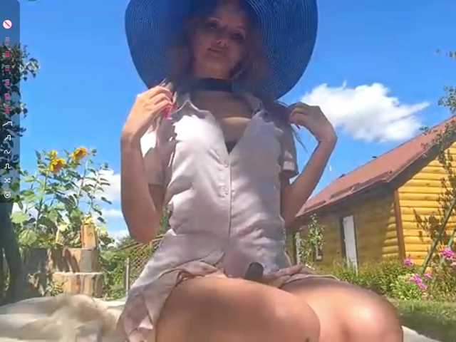 LeilaGerveler live cam on BongaCams