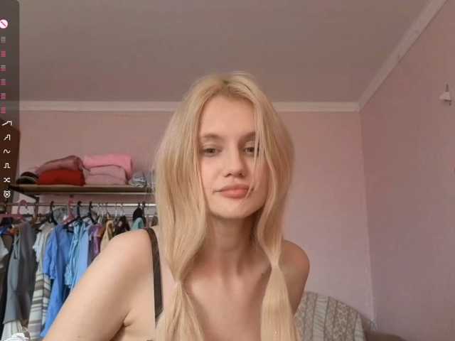 LeilaGerveler live cam on BongaCams
