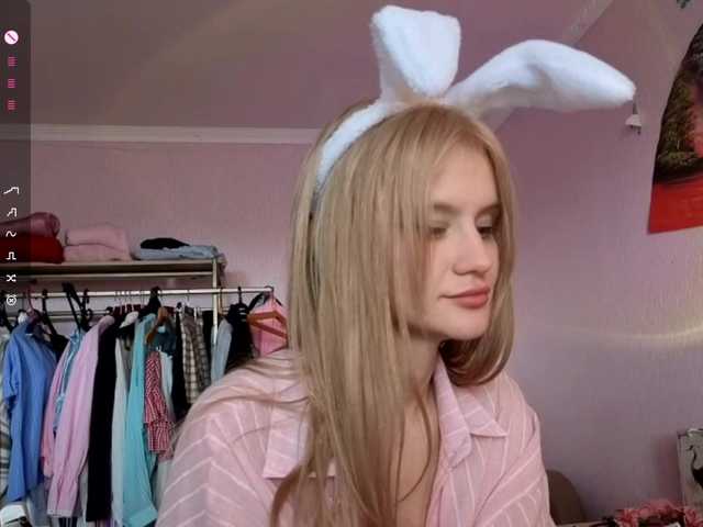 LeilaGerveler live cam on BongaCams