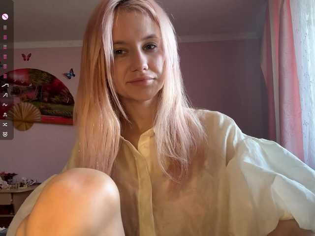 LeilaGerveler live cam on BongaCams