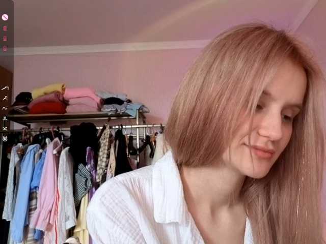 LeilaGerveler live cam on BongaCams
