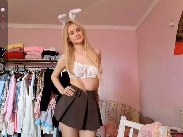 LeilaGerveler live cam on BongaCams