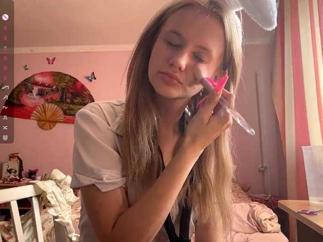 LeilaGerveler live cam on BongaCams