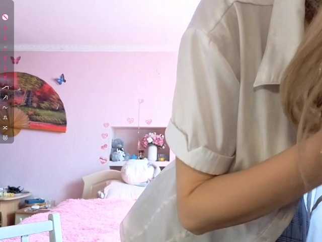 LeilaGerveler live cam on BongaCams